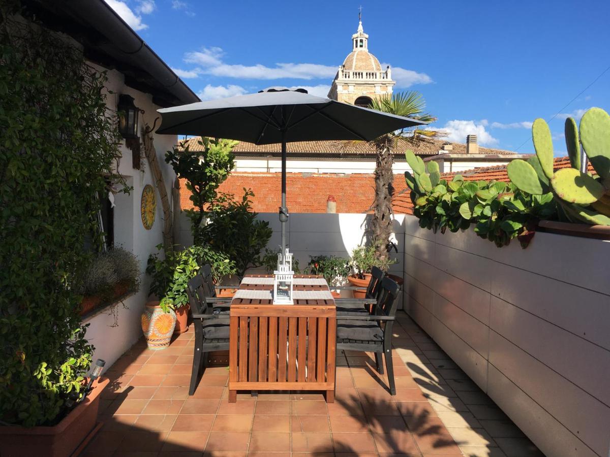 Bed and Breakfast La Terrazza Sui Tetti à Senigallia Extérieur photo
